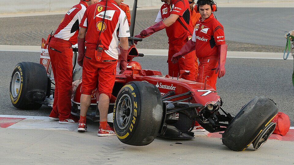 Kimi Räikkönen beendete die 1. Tests in Bahrain mit einem großen Knall, Foto: Sutton