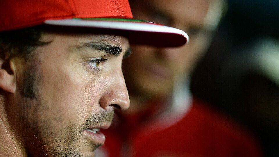 Alonso sieht die Rivalität mit Räikkönen positiv, Foto: Sutton