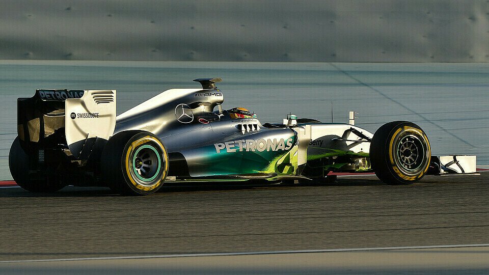 Mercedes erlebte einen positiven, wenn auch nicht problemfreien Test, Foto: Sutton
