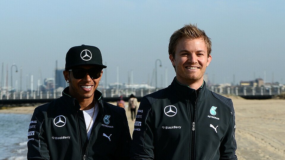 Freunde oder erbitterte Gegner: Lewis Hamilton und Nico Rosberg, Foto: Sutton