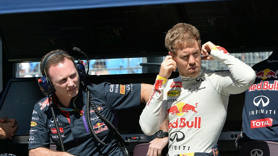 Horner steht hinter Vettel, Foto: Sutton