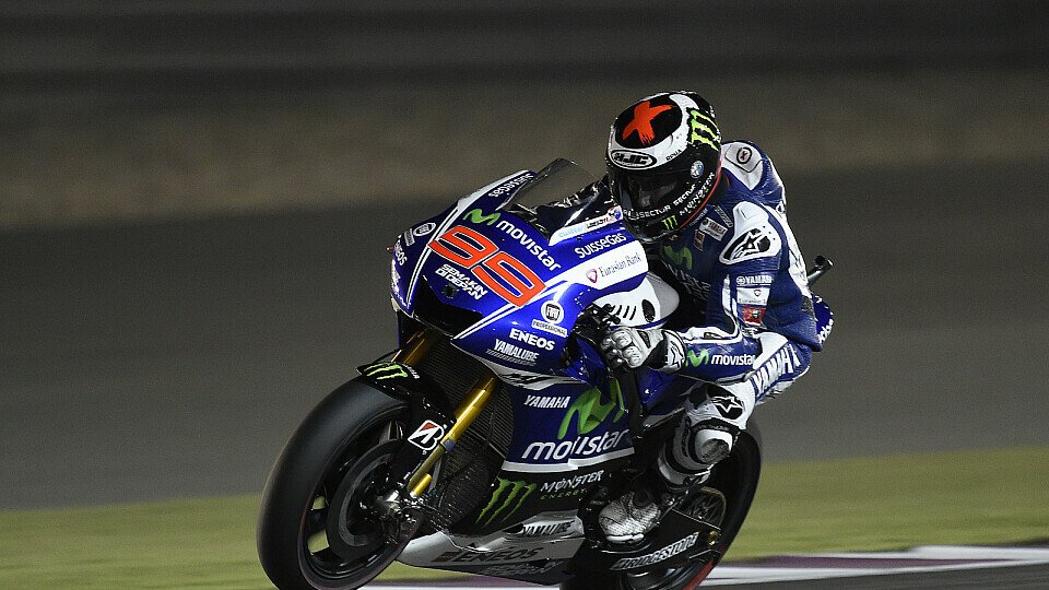 Jorge Lorenzo könnte der Sturz in Katar teuer zu stehen kommen, Foto: Yamaha Factory Racing