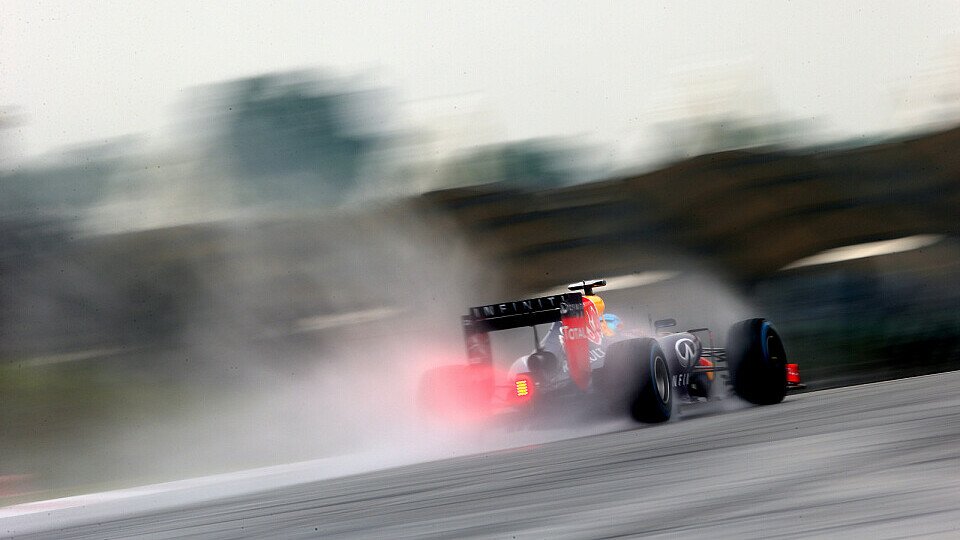 Zwischen Nico Rosberg und Sebastian Vettel war alles sauber, Foto: Red Bull