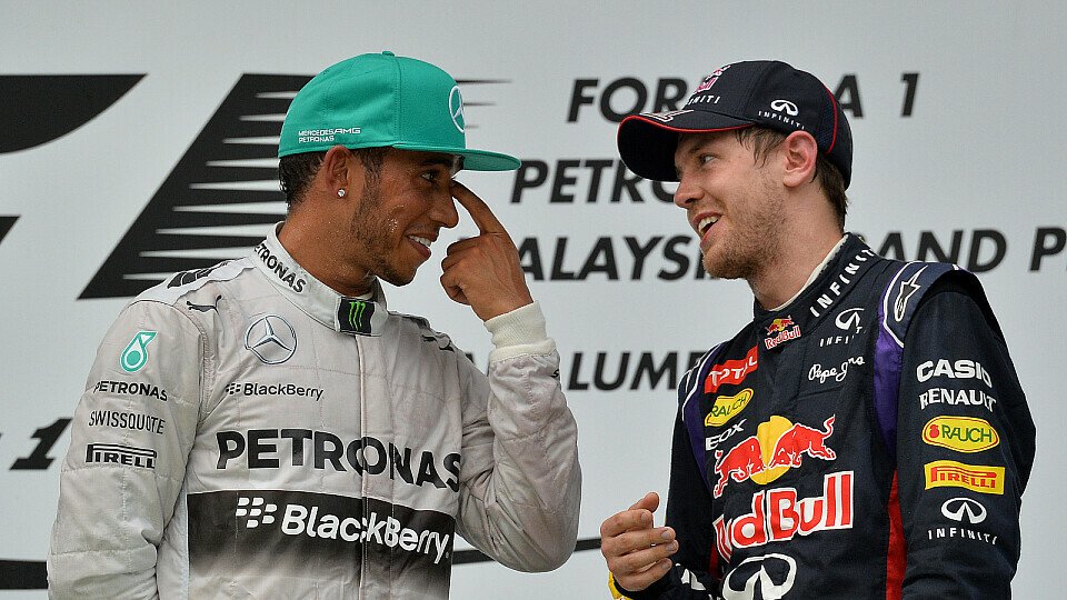 Hamilton weiß: Vettel kann ihm noch gefährlich werden, Foto: Sutton