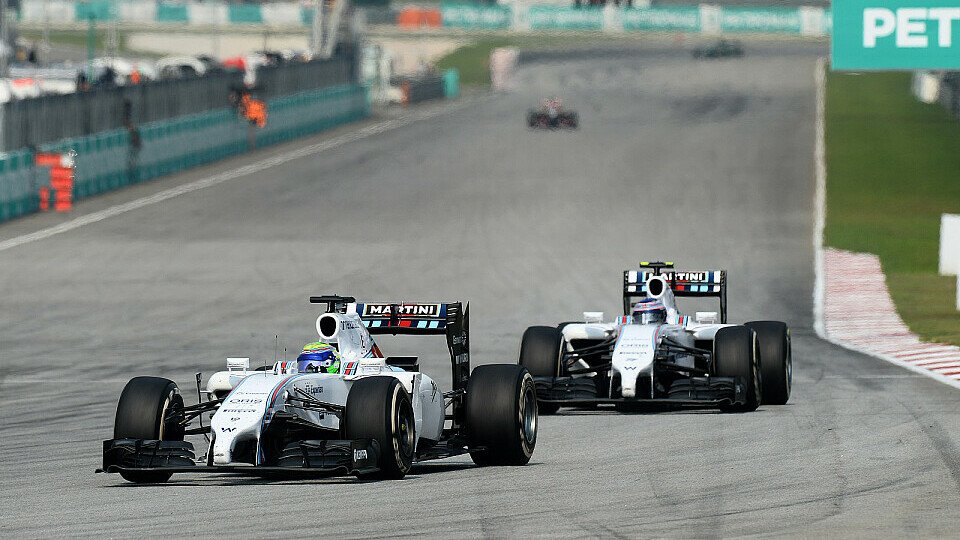 Felipe Massa und Valtteri Bottas lieferten sich ein hartes Duell, Foto: Sutton