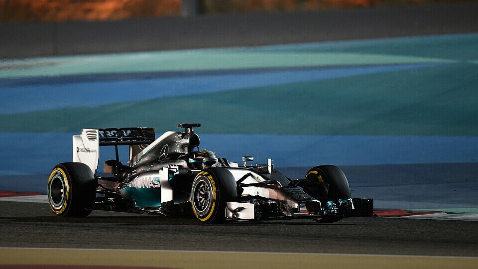 Lewis Hamilton beendete den Tag als Schnellster, Foto: Sutton