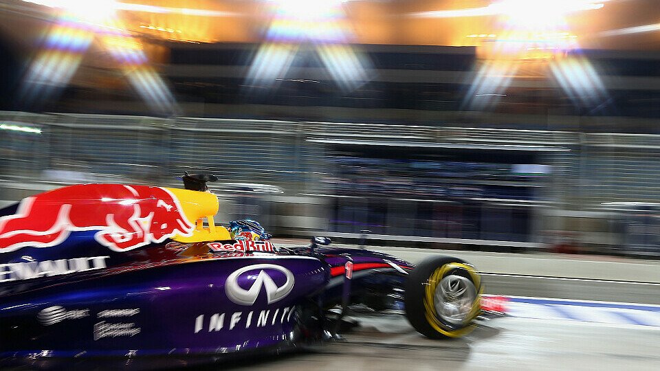 Nach Aus im Q2: Sebastian Vettel sieht Sternchen nach Technik-K.o., Foto: Red Bull