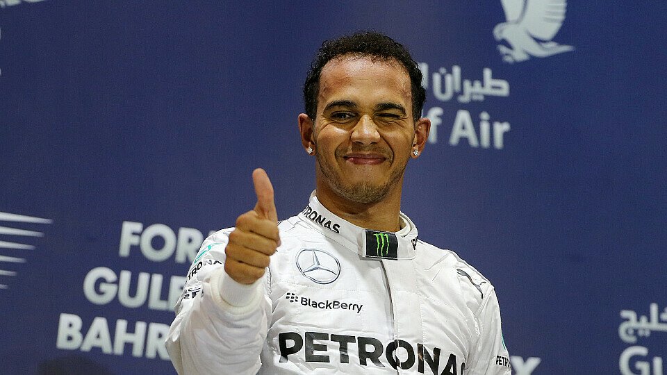 Daumen hoch: Lewis Hamilton verdiente sich in Bahrain die Bestnote, Foto: Sutton