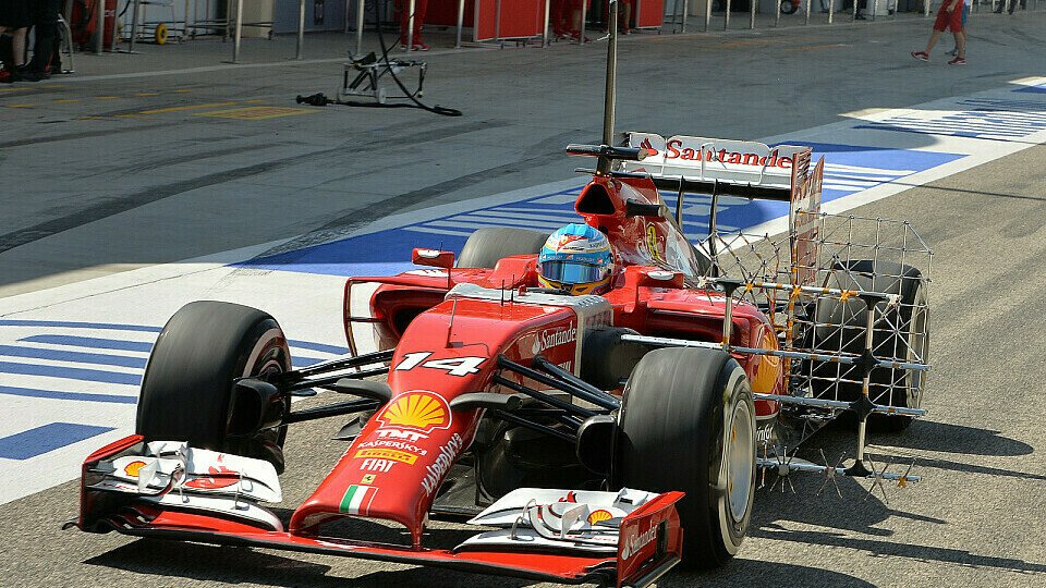 Alonso macht den Ferrari-Fans Mut, Foto: Sutton