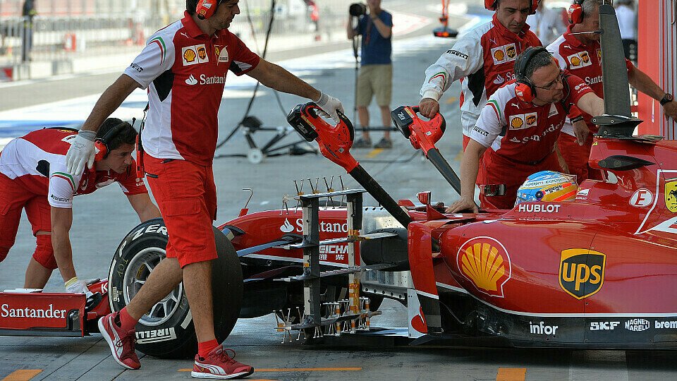 Die Formel 1 konnte einfach nicht genug kriegen vom Bahrain International Circuit, Foto: Sutton