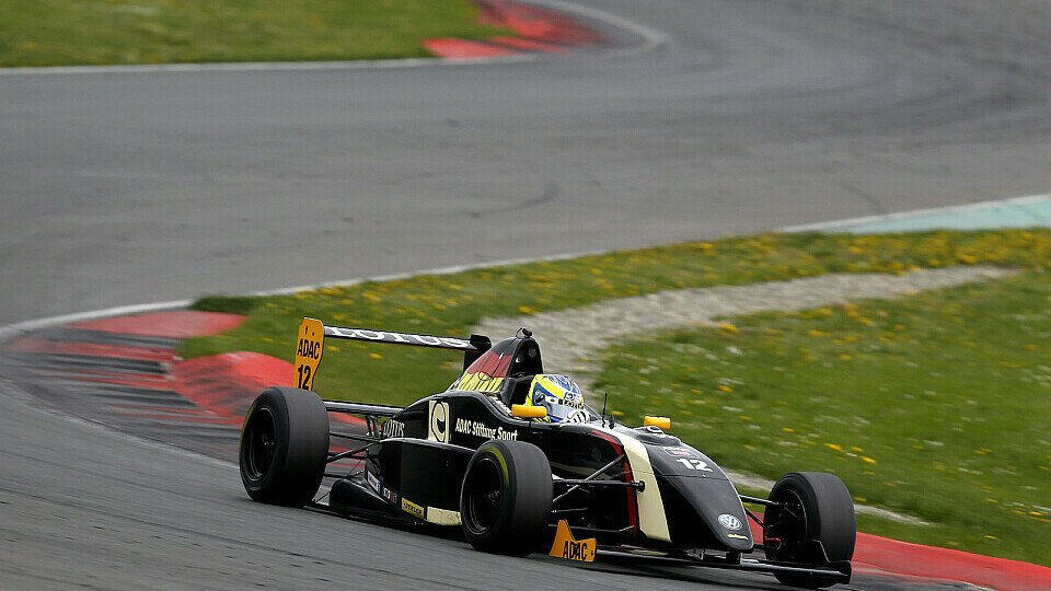 Dennis Marschall wagt den Schritt vom Kart- in den Formelsport, Foto: cmv Sportmedia