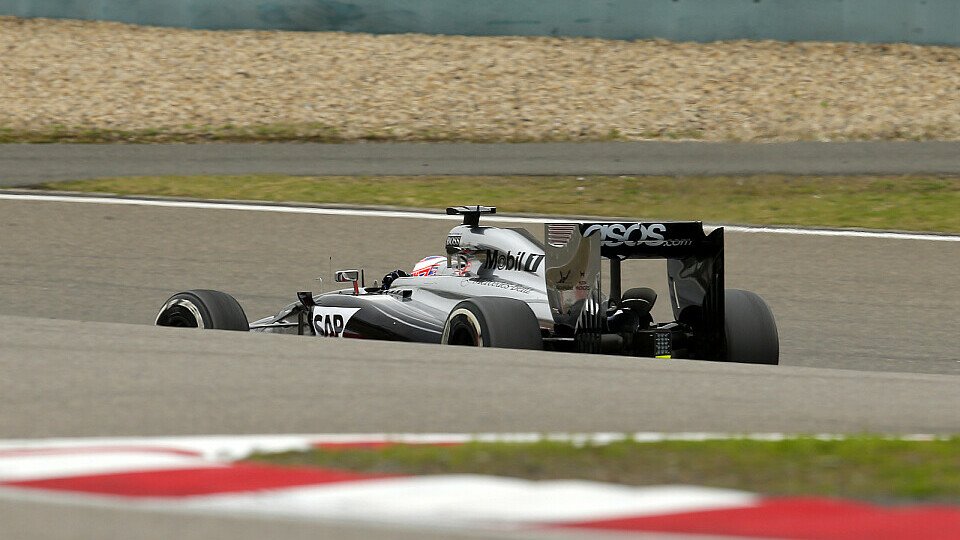 McLaren will sich ab Barcelona wieder aus der Versenkung ziehen, Foto: Sutton