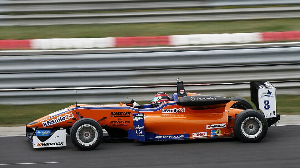 Lucas Auer raste auf Platz eins, Foto: FIA F3