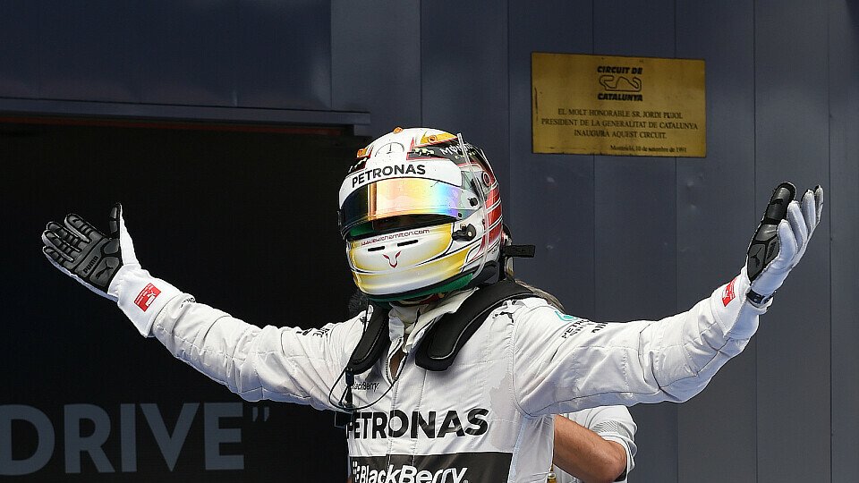 Lewis Hamilton ist der Mann der Stunde, Foto: Sutton