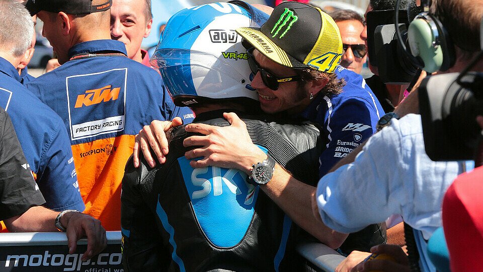 Siegfahrer Romano Fenati bleibt im Rossi-Team, Foto: Milagro