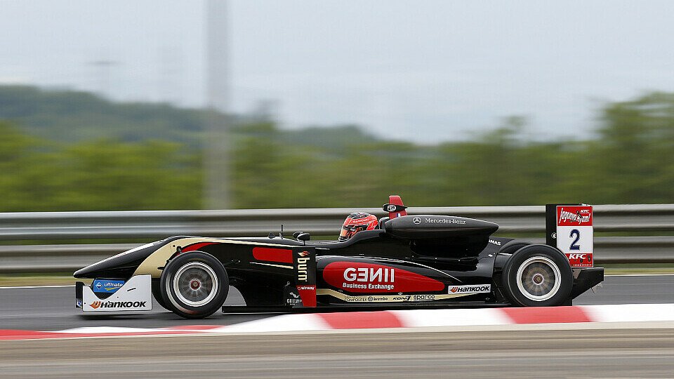 Esteban Ocon war der Schnellste auf dem Hungaroring, Foto: FIA F3