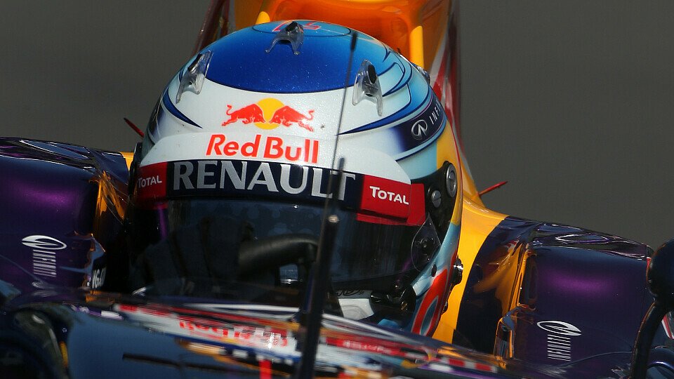 Sebastian Vettel setzte sich nur hauchdünn gegen Valtteri Bottas durch, Foto: Sutton