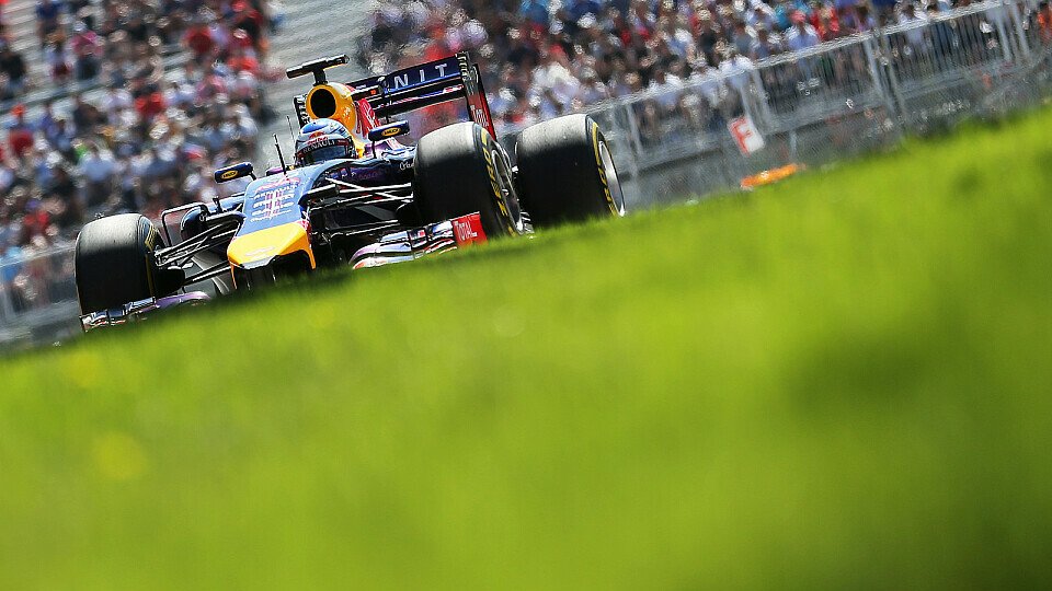 Wie viel Gras liegt zwischen Mercedes und Red Bull?, Foto: Red Bull