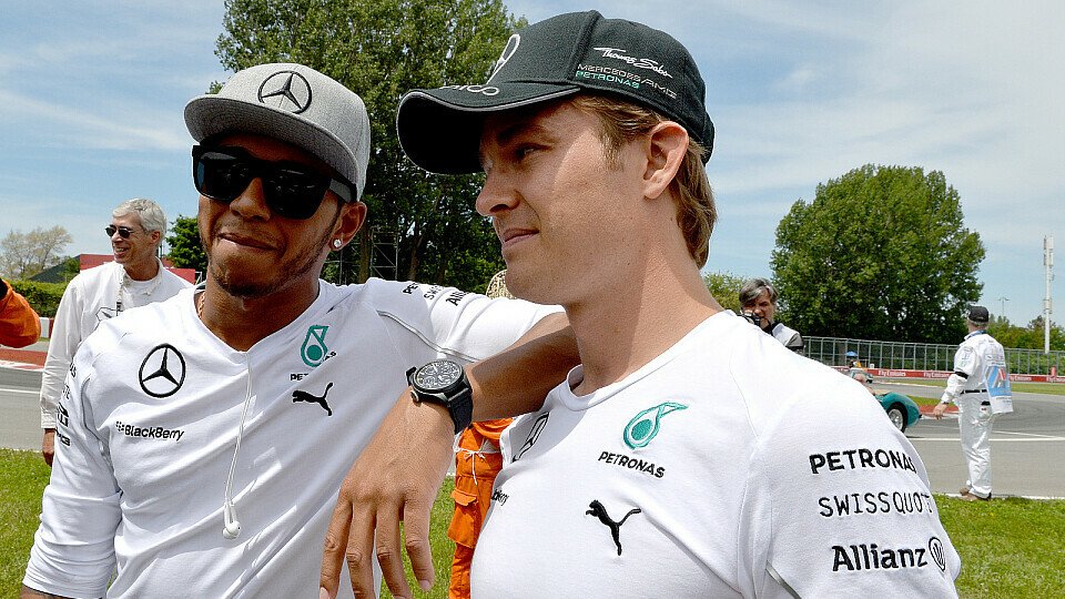 Lewis Hamilton gibt sich wie immer betont selbstsicher, Foto: Sutton