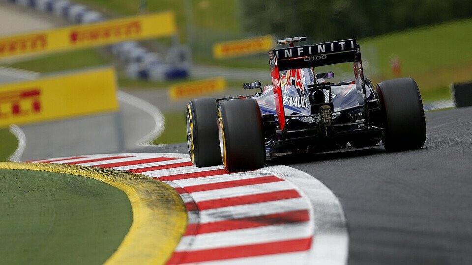 Keine Punkte, kein Zielflagge - aber auch keine Strafe: Sebastian Vettel in Spielberg, Foto: Sutton