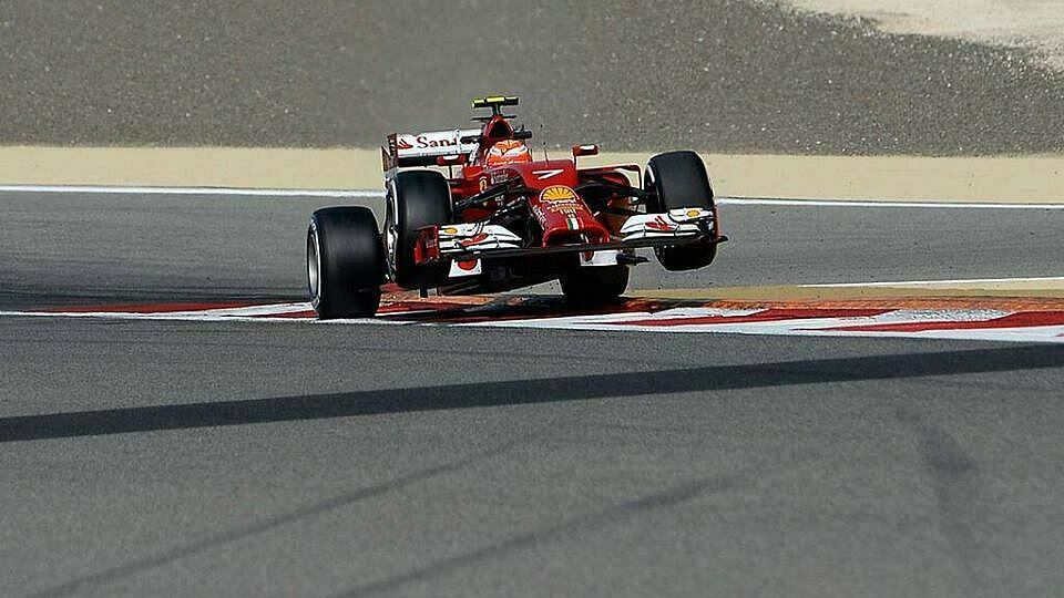 Räikkönen bereitet sich mit Flugstunden auf Silverstone vor, Foto: Facebook