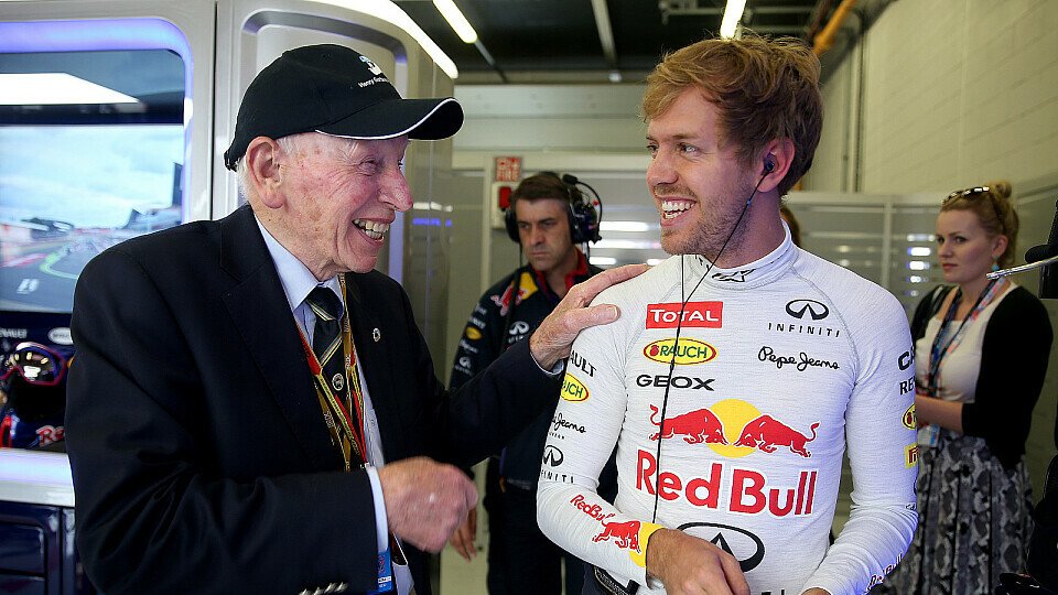 Gern gesehener Gast im Paddock: John Surtees, Foto: Red Bull