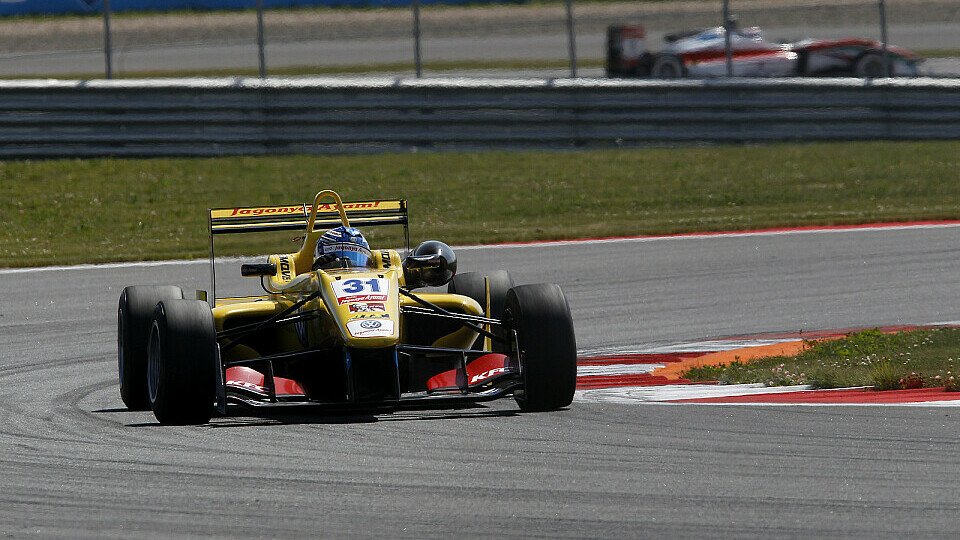 Blomqvist schlug Verstappen in Imola, Foto: FIA F3