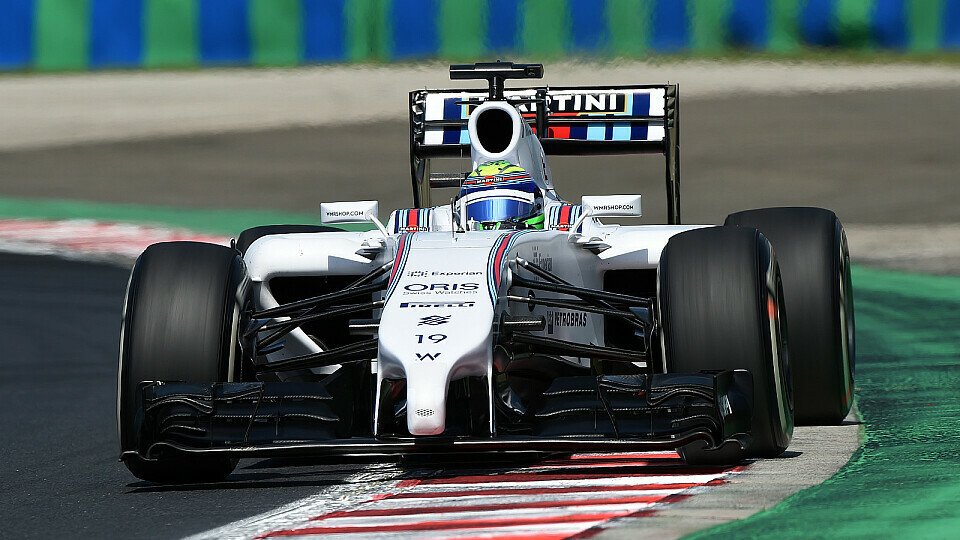 Felipe Massa fabriziert einen Dreher zum Ungarn-Auftakt, Foto: Sutton