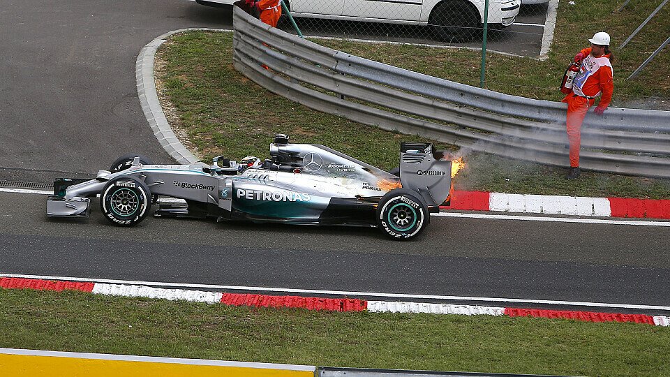 Lewis Hamilton verlor in Ungarn fast eine komplette Power Unit, Foto: Sutton