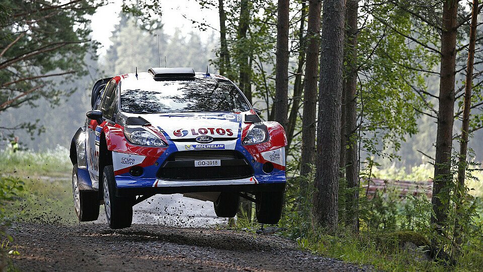 Robert Kubica ist erneut aus der Rallye, Foto: Ford