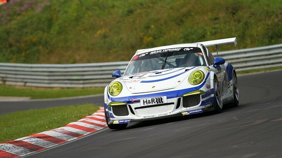 Christian Menzel startet wieder im neuen Cup-Porsche auf der Nordschleife