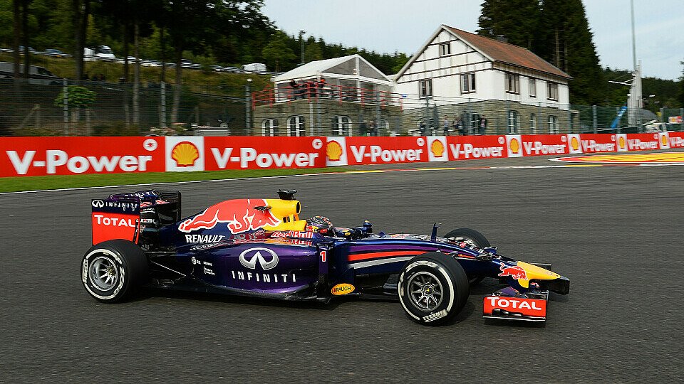 Sebastian Vettel konnte am Freitag in Spa nur elf Runden drehen, Foto: Sutton