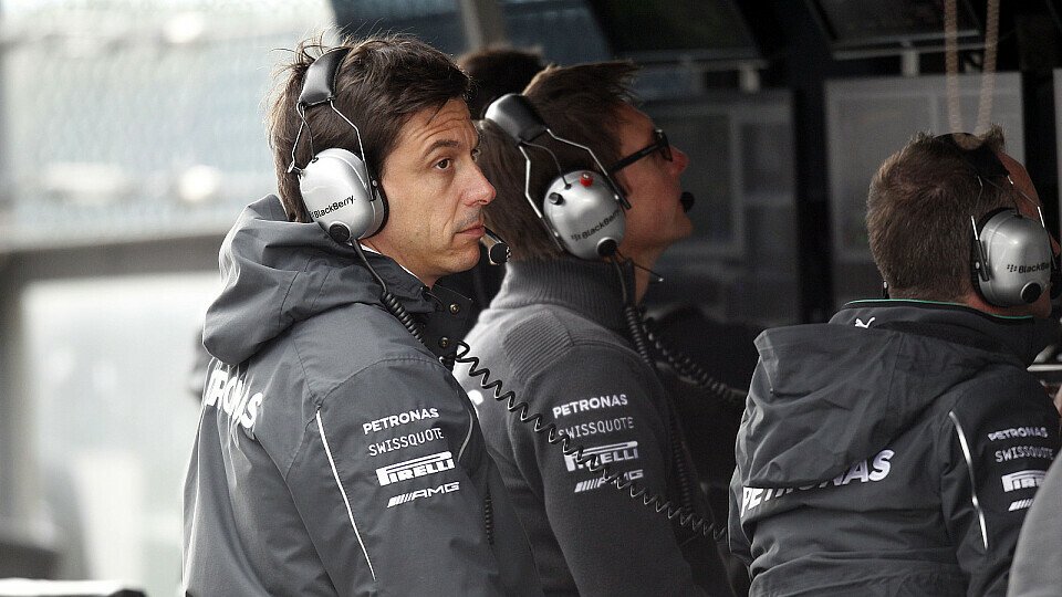 Die Männer im Kommandostand haben jetzt im Rennen weniger zu sagen, Foto: Mercedes AMG