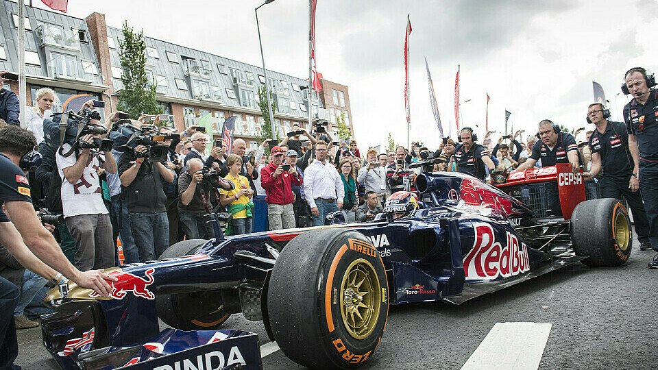 Max Verstappen hat auf seinem Weg in die Formel 1 das volle Programm, Foto: Jarno Schurgers/Red Bull Content Pool
