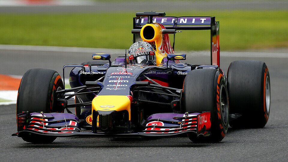 Sebastian Vettel zieht nach Tag eins in Monza ein positives Fazit, Foto: Sutton