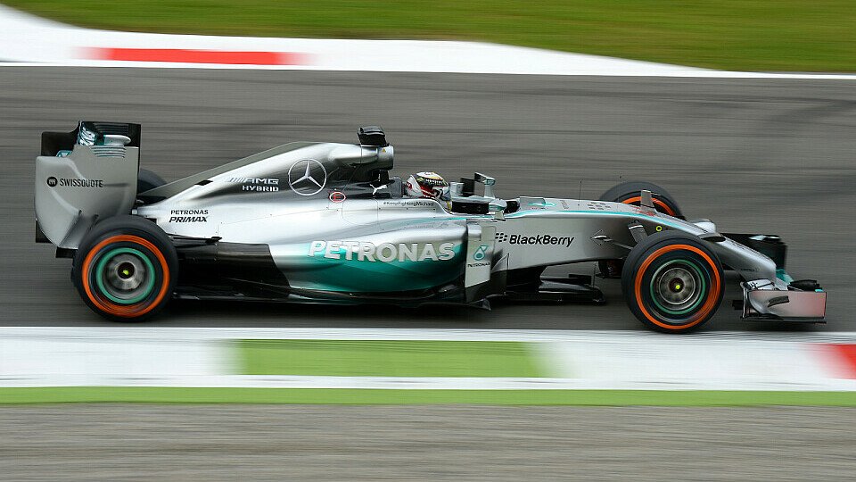 Lewis Hamilton war im zweiten Training größtenteils Zuschauer, Foto: Sutton
