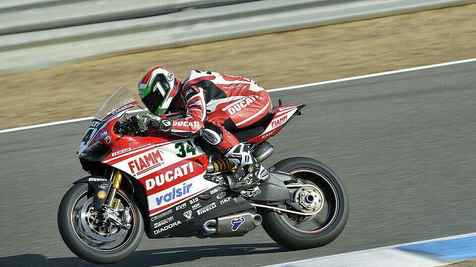 Davide Giugliano gab die Trainingsbestzeit in Magny-Cours vor, Foto: Ducati Superbike Team