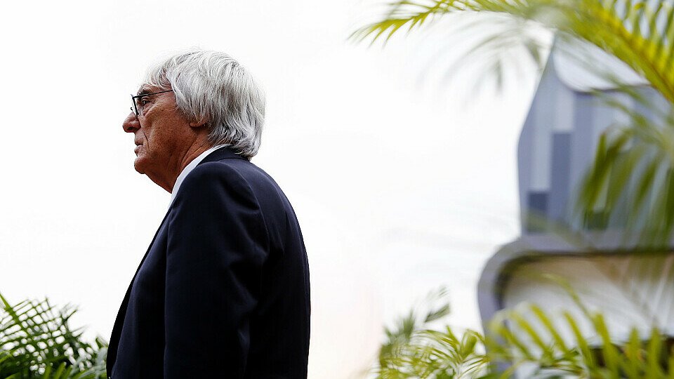 Bernie Ecclestone betont, dass das Rennen in Sochi nicht illegal sei, Foto: Sutton