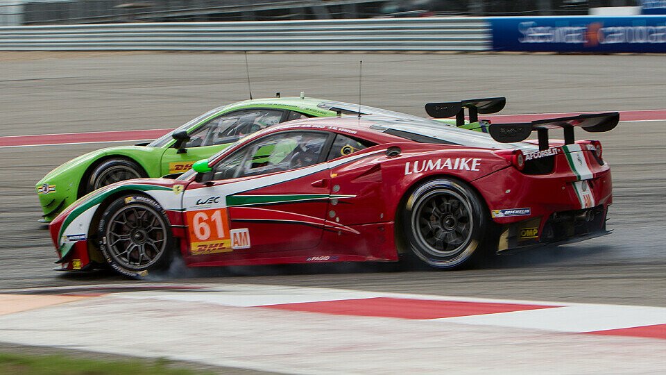 Ferrari kämpft um den Konstrukteurstitel, Foto: Adrenal Media