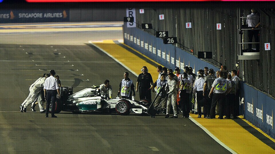 Bereits vor dem Start hatte Rosberg mit massiven Problemen zu kämpfen, Foto: Sutton