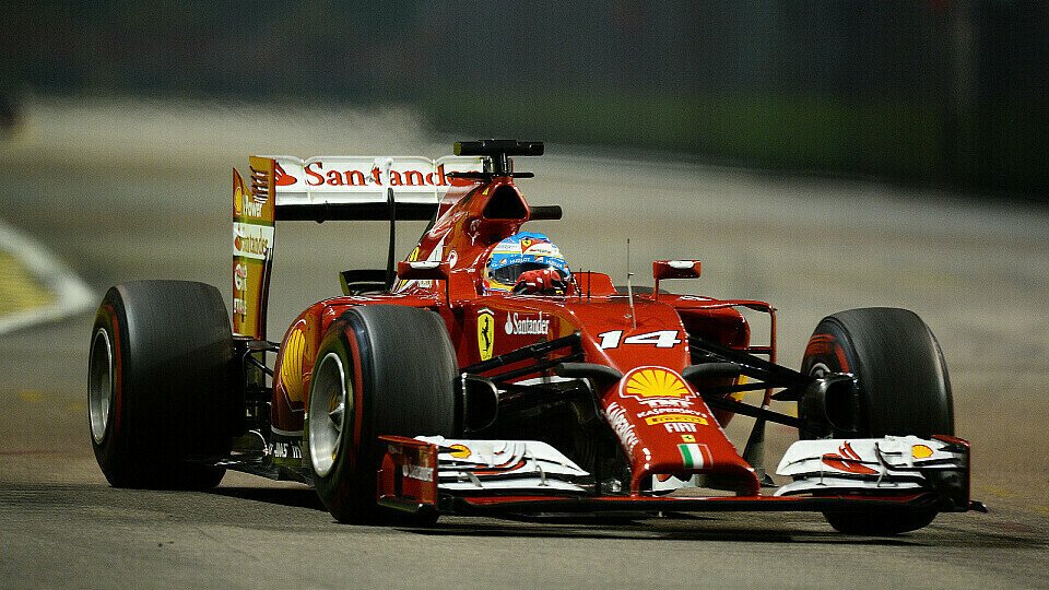 Fernando Alonso schrammte in Singapur als Vierter knapp am Podest vorbei, Foto: Sutton