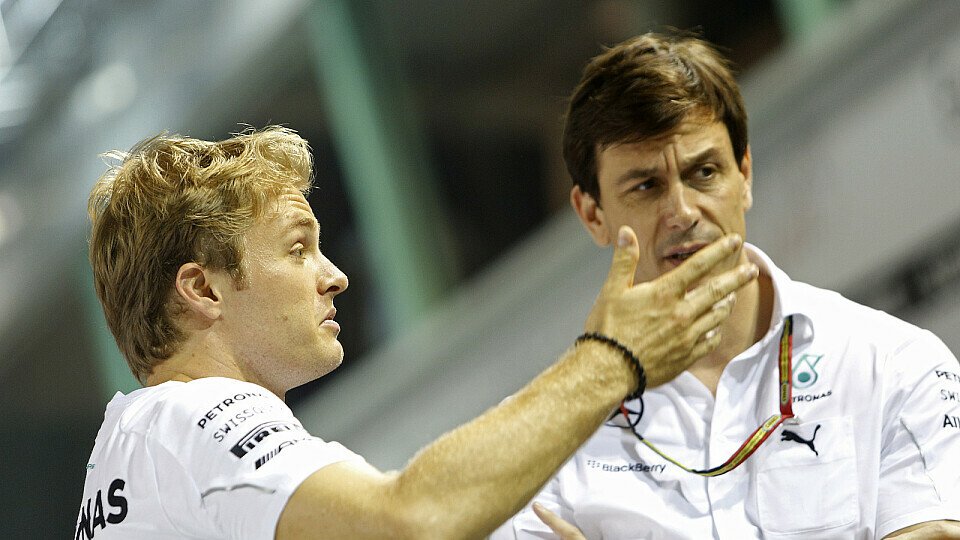 Nico Rosberg konnte nach dem Singapur GP nicht lachen, Foto: Sutton