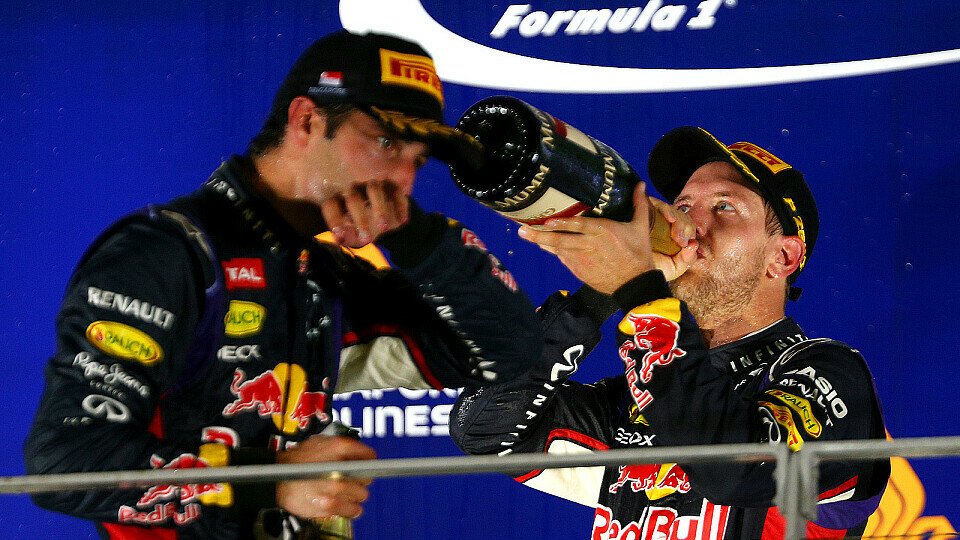 Ihr größter gemeinsamer Momet: Vettel und Ricciardo auf dem Singapur-Podium, Foto: Red Bull
