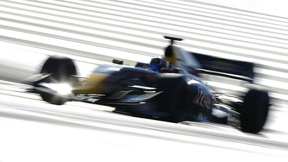 Unantastbar: Carlos Sainz Jr. holte zum dritten Mal in dieser Saison beide Rennsiege an einem Rennwochenende, Foto: WS by Renault