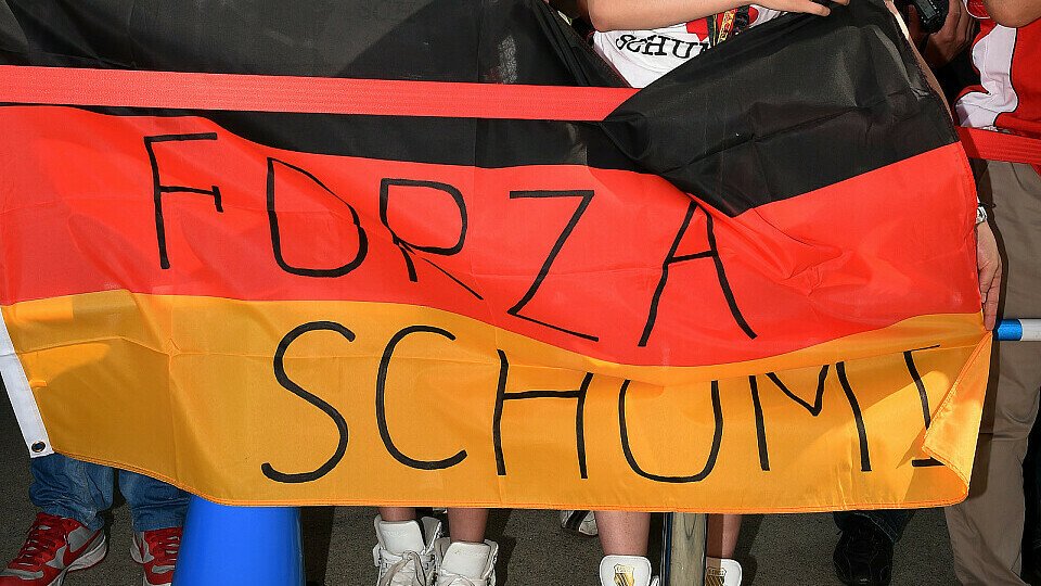 Die Fans haben Michael Schumacher nicht vergessen, Foto: Sutton