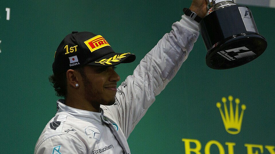 Gedämpfte Freude bei Lewis Hamilton, Foto: Sutton