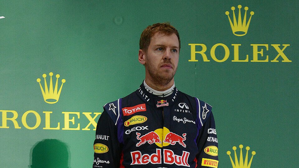 Auf dem Podium war Vettel in Gedanken bei Bianchi, Foto: Sutton