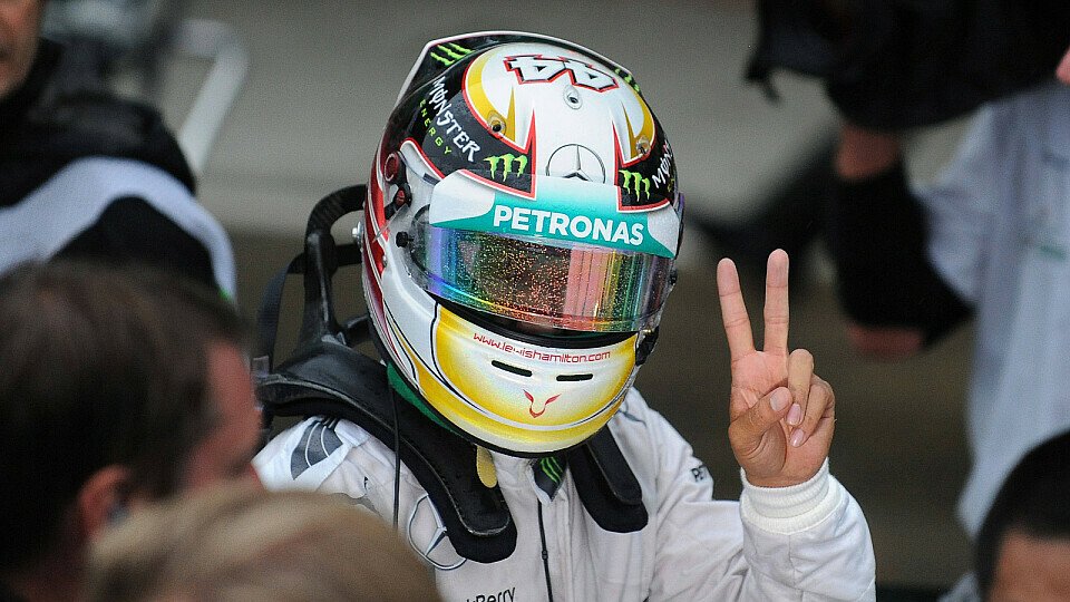 Lewis Hamilton hat das Momentum auf seiner Seite, Foto: Mercedes AMG