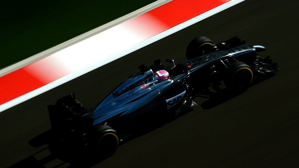 McLaren trumpft in Sochi auf, Foto: Sutton