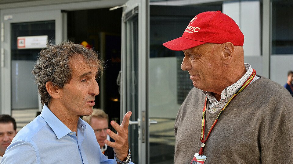 Alain Prost: Respekt vor der Leistung von Mercedes, Foto: Sutton